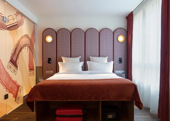 Lyf Gambetta Paris Aparthotel